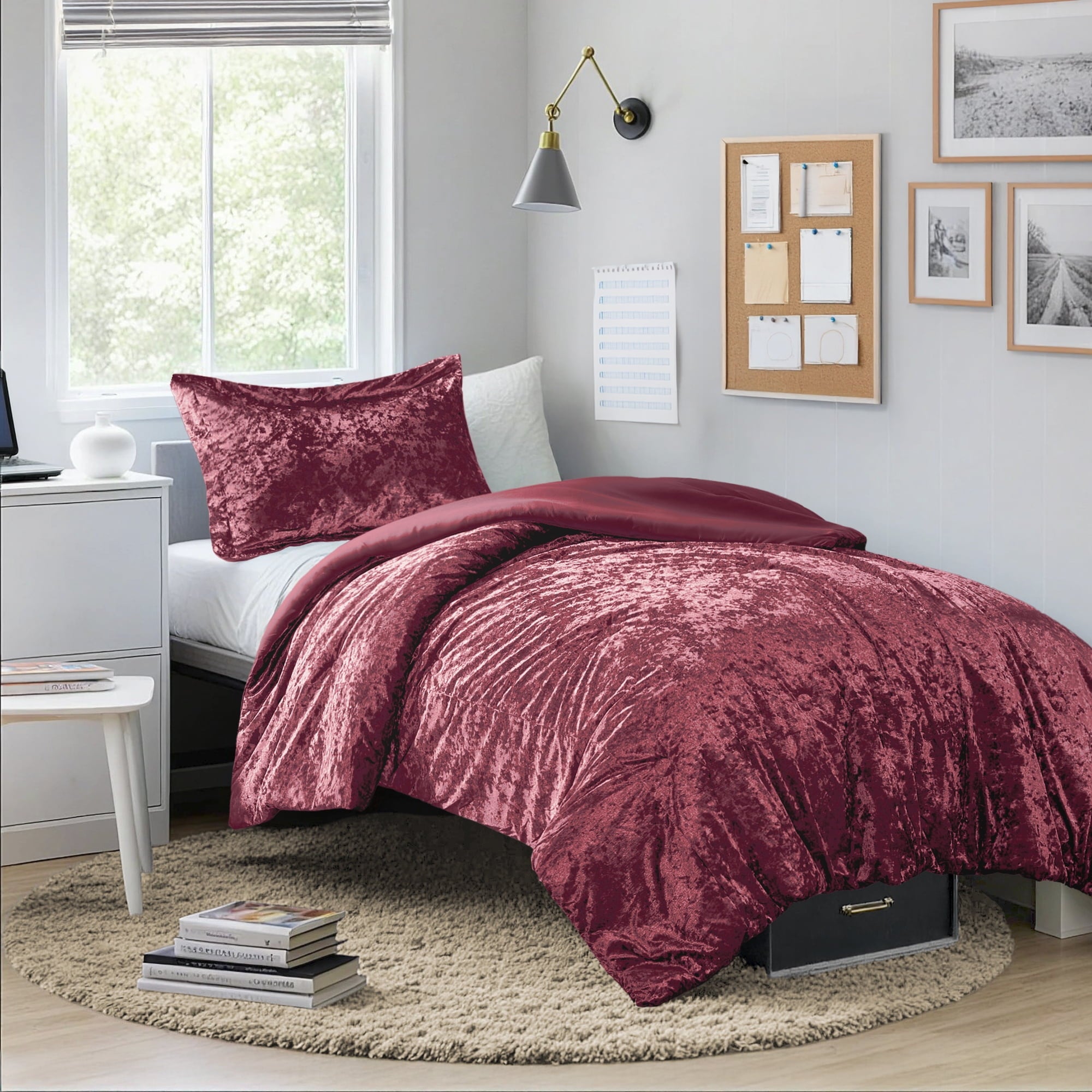Regency Heights Fullqueen Cozy Velvet Comforter Sets